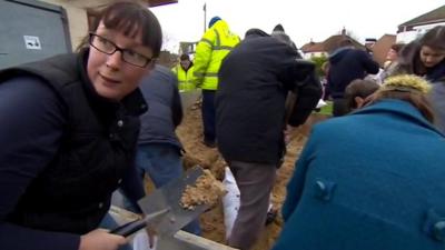 Residents fill sandbags in Great Yarmouth