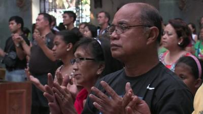 Worshippers in Tacloban