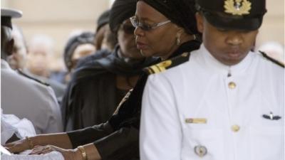 Nelson Mandela"s widow Graca Machel bids farewell to South African former president Nelson Mandela lying in state at the Union Buildings in Pretoria on December 11, 2013