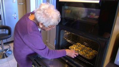 Lyn Isden cooking