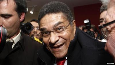 Portugal's former player Eusebio arrives for the launch of his biography at Luz stadium in Lisbon, January 2012