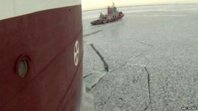 Ice-breakers deployed to Lake Michigan