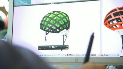 Paper cycle helmet design on computer