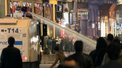 Turkish police use water cannon