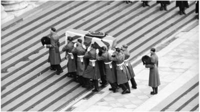 Soldiers carry coffin of Sir Winston Churchill up steps of St Paul's 1965