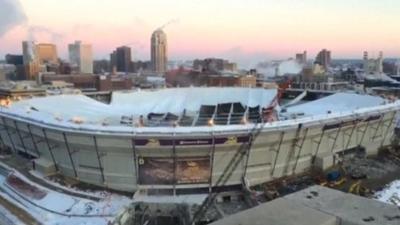 Deflated roof of Metrodome