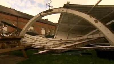 Roof ripped off Porthmadog Station