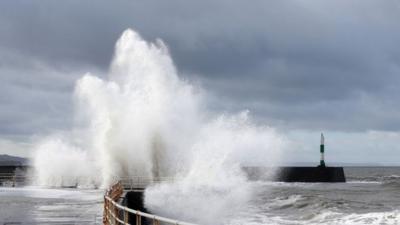 A large wave in Aberystwyth