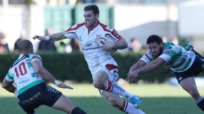 Darren Cave in action against Treviso