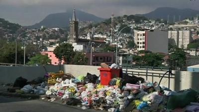 Rubbish on a street in Rio