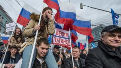 Pro-Kremlin activists march in Moscow