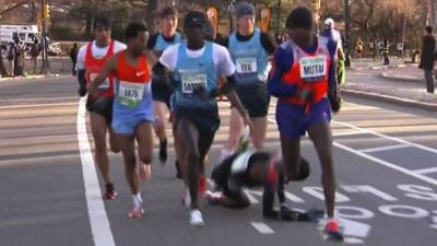 Mo Farah takes a tumble in New York half marathon