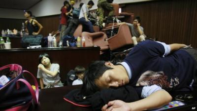 Protestors in occupying Taiwan parliament