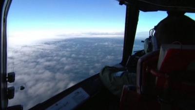 Pilot scours southern Indian Ocean for missing Malaysian plane