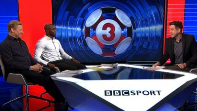 Mark Chapman, Peter Schmeichel and Jason Roberts discuss Andre Marriner's error