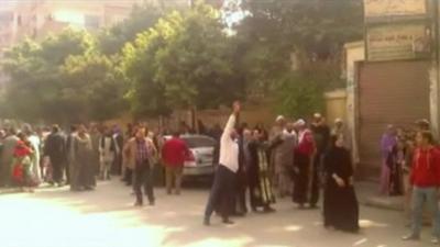 Families outside Minya court