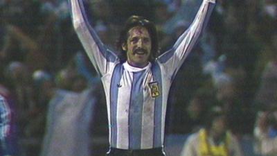 Leopoldo Luque celebrates after scoring for Argentina against Peru