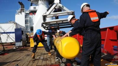 Crew on board Ocean Shield - 04/04/2014