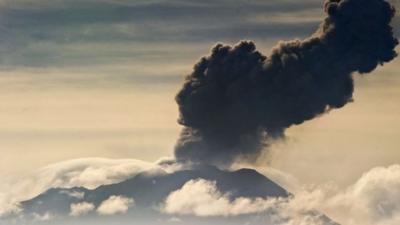 Ubinas volcano (April 3)