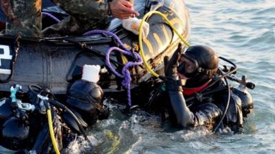 South Korea divers