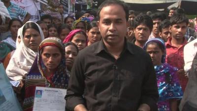 Akbar Hossein with families of victims killed in Bangladesh factory collapse