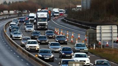 Cars on the M25