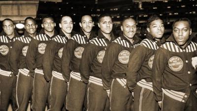 Basketball team in the 'black fives' era