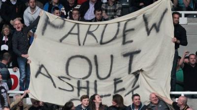 Newcastle 3-0 Cardiff: Alan Pardew understands fan abuse