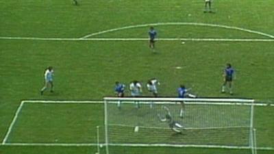 1986 World Cup - England v Argentina: Lineker header gives England hope