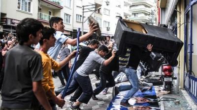 People attack the Soma offices of Prime Minister Recep Tayyip Erdogan