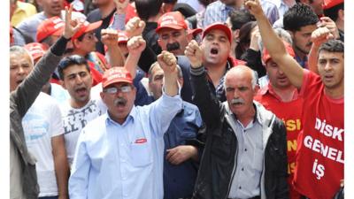 Turkish people protest against the government