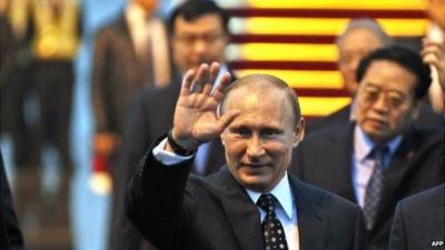 Mr Putin arrives in Shanghai