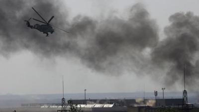 Ukraine airport battle