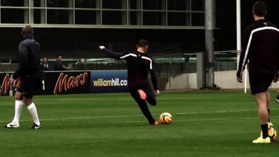 Wayne Rooney and co have their shooting boots on in training