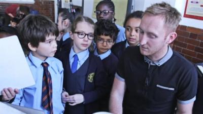 Pupils take part in a 10 Pieces pilot project