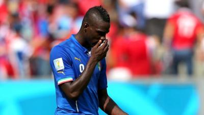 World Cup 2014: Mario Balotelli misses second chance for Italy