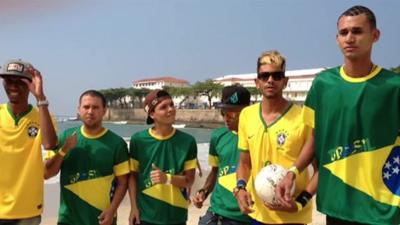 Tiago Mendes, a Neymar lookalike, is singing on the beach with his friends