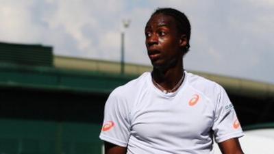 Gael Monfils fires back two uncontrolled wayward