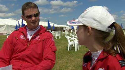 Tahnee Johnson talking to Sqd Ldr Jim Turner of the Red Arrows