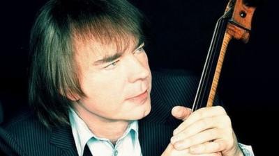 Julian Lloyd Webber