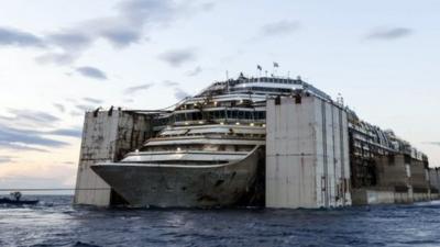 Costa Concordia towed to Genoa