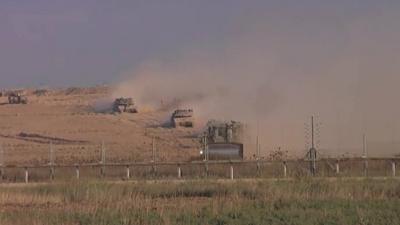 Israeli tanks firing in to Gaza