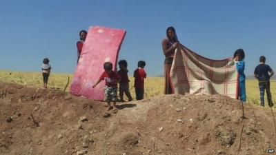 Women and children in Sinjar mountains