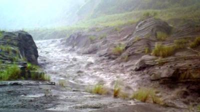 Time-lapse footage of one of the violent floods (video spans 11 days)