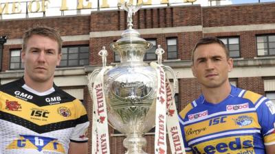 Castleford's Michael Shenton (left) and Kevin Sinfield of Leeds