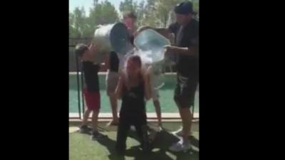 Victoria Beckham accepts the ALS ice bucket challenge