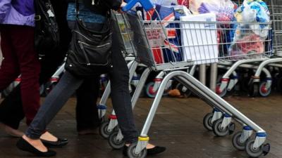 Supermarket shoppers