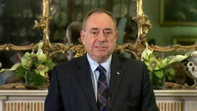 Alex Salmond announces he is to step down as First Minister