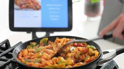 Smartypan being used to cook food