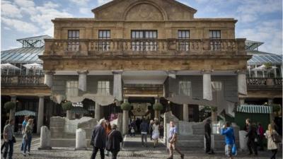 Alex Chinneck's installation at Covent Garden